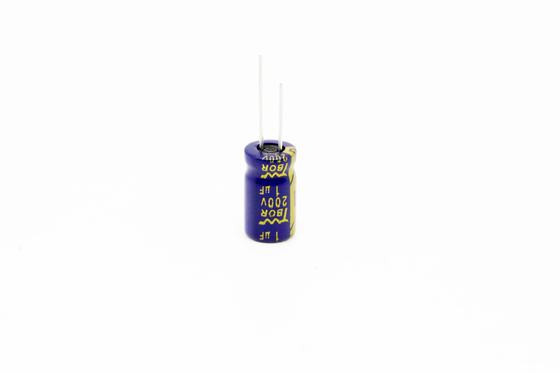 1UF200V 로우 ESR 알루미늄 전기분해 축전기 6.3x11mm 8000 시간