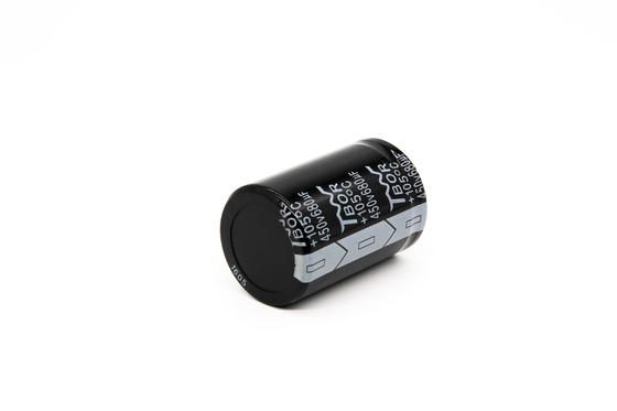 680uf450v는 전해 커패시터 35x50mm에서 포착합니다