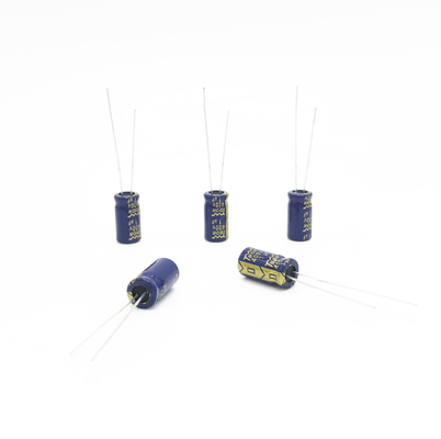 1UF400V 6.3X12MM 광선 알루미늄 전기분해 축전기 광범위의 온도