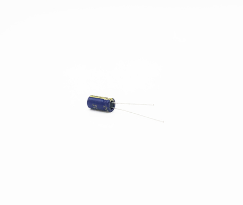 1UF400V 6.3X12MM 광선 알루미늄 전기분해 축전기 광범위의 온도