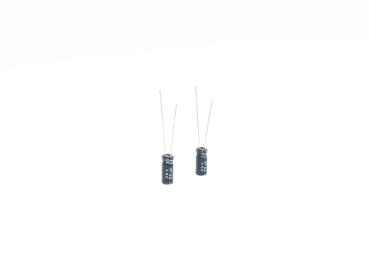 33UF35V 소형캐패시터 5x11mm 방사상리드선은 2000 시간을 타이핑합니다