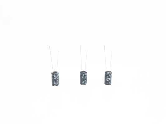 알루미늄 전기분해 축전기 100UF63V 8X14mm