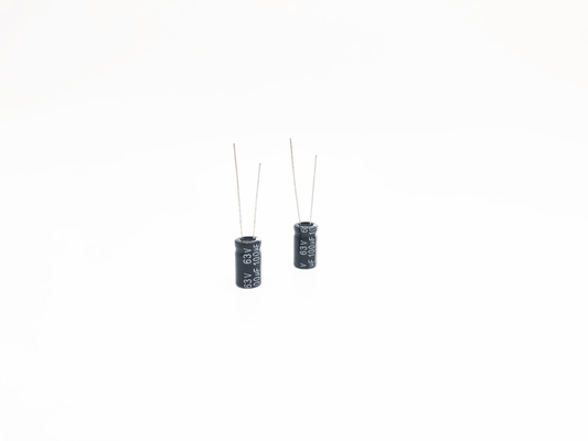 알루미늄 전기분해 축전기 100UF63V 8X14mm
