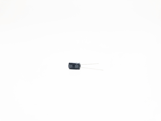 알루미늄 전기분해 축전기 100UF63V 8X14mm