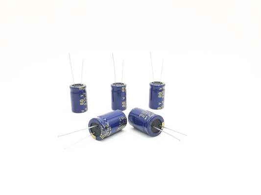 150uF 80V 알루미늄 전기분해 축전기 10X20mm 광범위한 정전용량 범위