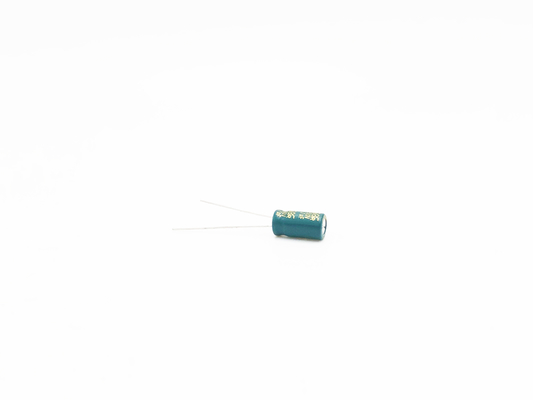 LED 라이트를 위한 8x12MM 4.7UF250V 낮은 ESR 전해 커패시터
