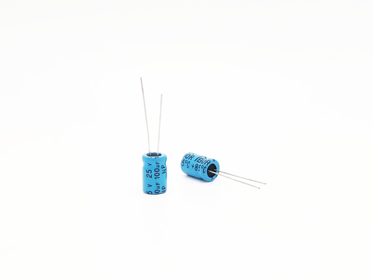 극성 역전 현상 회로를 위한 220uF25V 자동차 Amp 축전기 8x12mm